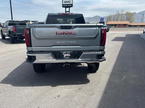 2025 GMC Sierra 3500 SLT