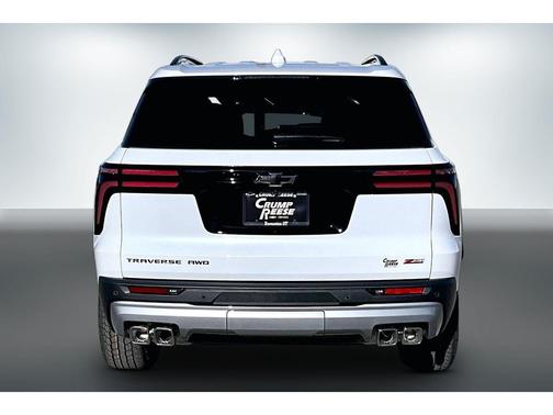 Polar White Tricoat 2027 Chevrolet Traverse AWD Z71