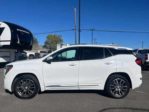 2022 GMC Terrain Denali