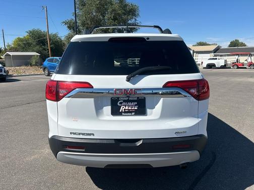 2018 GMC Acadia SLE-2