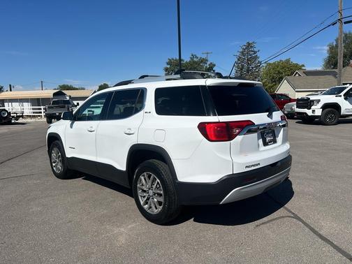 2018 GMC Acadia SLE-2