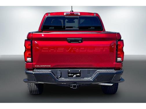 Radiant Red Tintcoat 2026 Chevrolet Colorado Z71