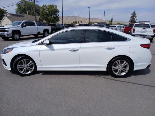 2019 Hyundai SONATA Limited