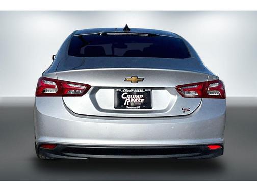 Silver Ice Metallic 2019 Chevrolet Malibu LT