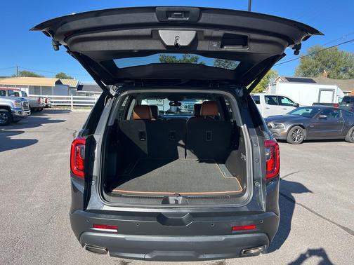 2020 GMC Acadia AWD AT4