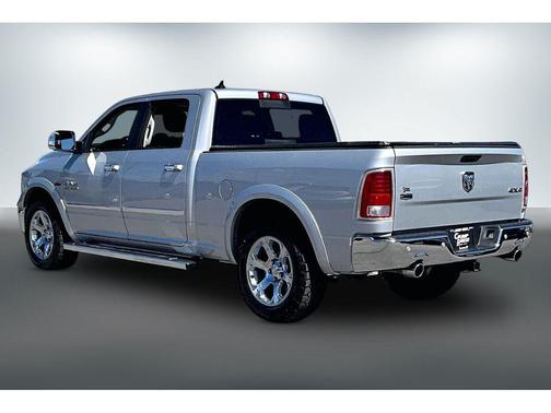Bright Silver Metallic Clearcoat 2017 RAM 1500 Laramie