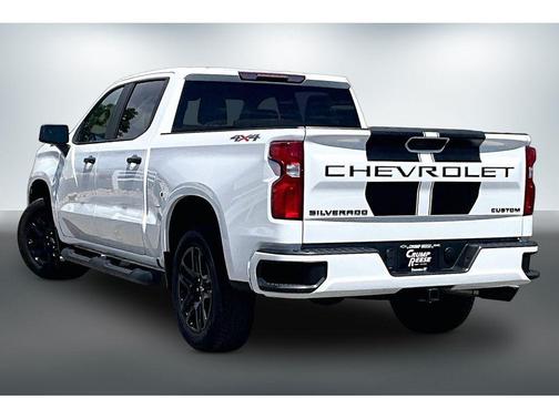 Summit White 2022 Chevrolet Silverado 1500 Limited Custom
