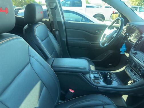 2021 GMC Acadia AWD AT4