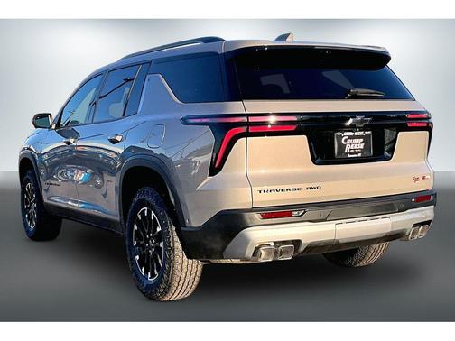 Sandstone Gray 2026 Chevrolet Traverse AWD Z71