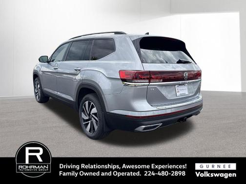 Silver Mist Metallic 2026 Volkswagen Atlas 2.0T SE W/TECHNOLOGY