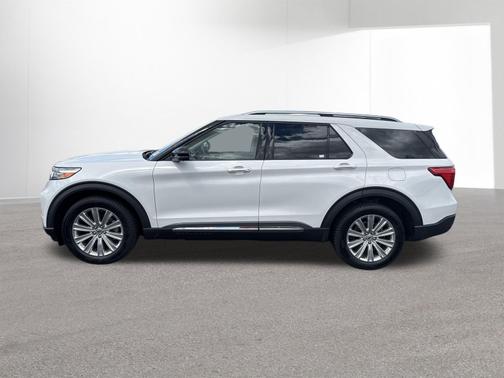 White Metallic 2021 Ford Explorer Limited