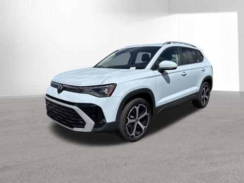 Alpine Grey 2025 Volkswagen Taos 1.5T SEL