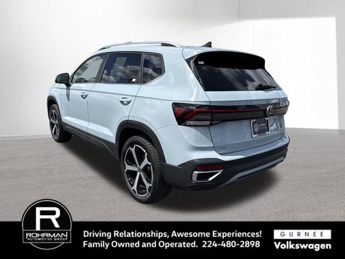 Alpine Grey 2025 Volkswagen Taos 1.5T SEL