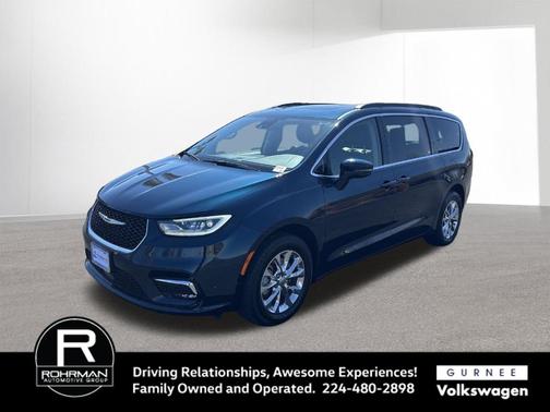 Fathom Blue Pearlcoat 2022 Chrysler Pacifica Touring L
