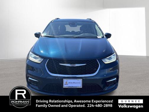 Fathom Blue Pearlcoat 2022 Chrysler Pacifica Touring L