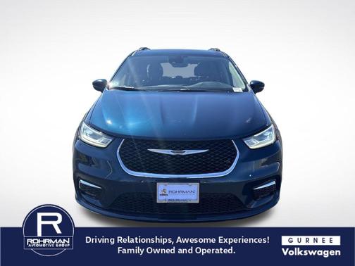 Fathom Blue Pearlcoat 2022 Chrysler Pacifica Touring-L