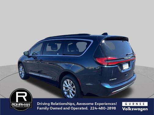 Fathom Blue Pearlcoat 2022 Chrysler Pacifica Touring-L