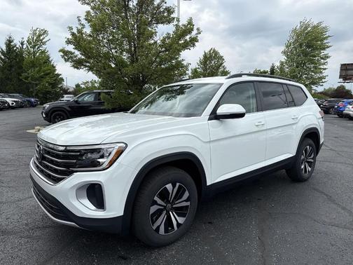 2025 Volkswagen Atlas 2.0T SE
