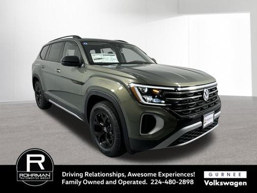 2024 Volkswagen Atlas 2.0T Peak Edition SEL