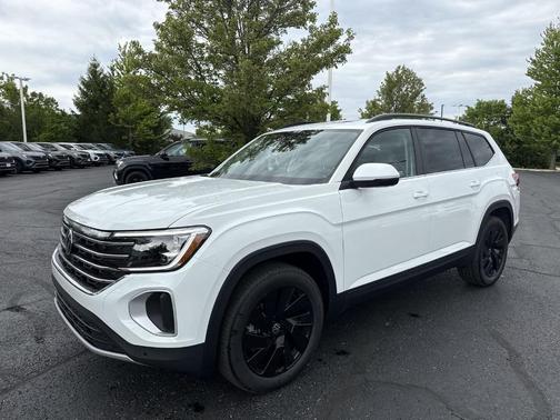 2025 Volkswagen Atlas 2.0T SE