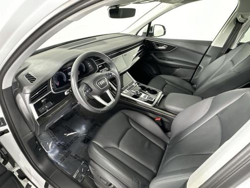2022 Audi Q7 55 Premium