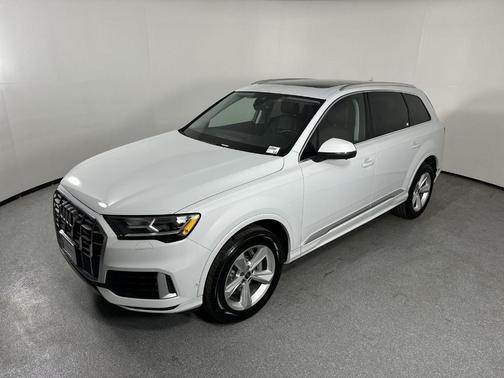 2022 Audi Q7 55 Premium