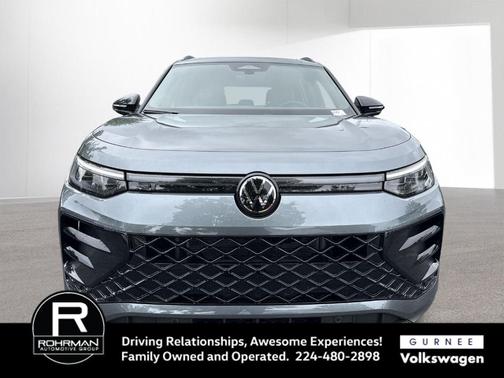 2025 Volkswagen Tiguan 2.0T SE R-Line Black