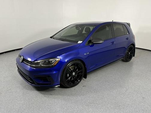 2019 Volkswagen Golf R 2.0T w/DCC & Navigation