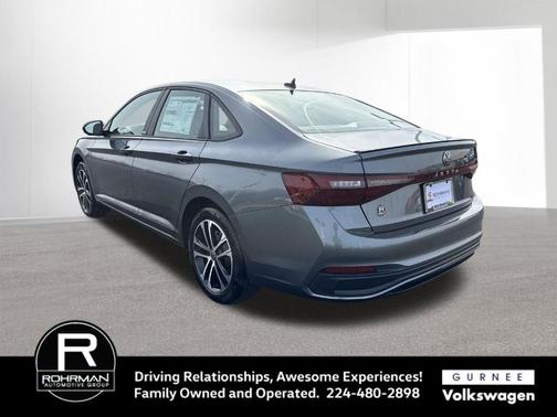 Platinum Gray Metallic 2026 Volkswagen Jetta 1.5T Sport