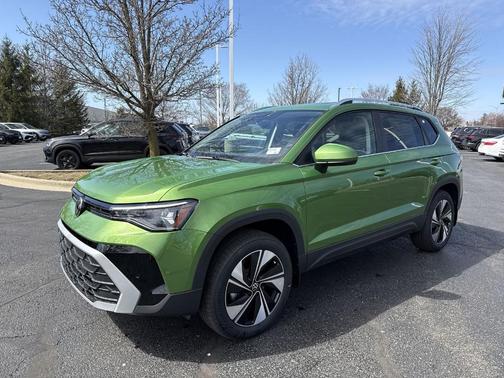 2025 Volkswagen Taos 1.5T SE
