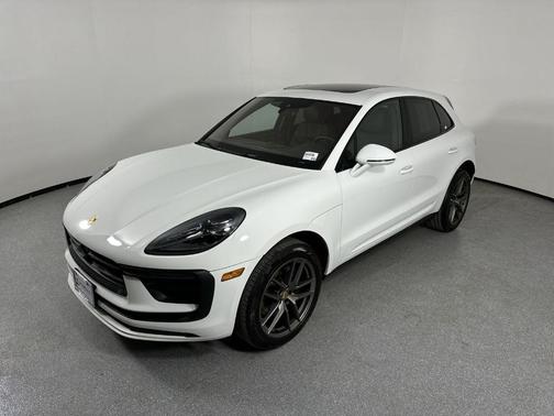 2023 Porsche Macan Base