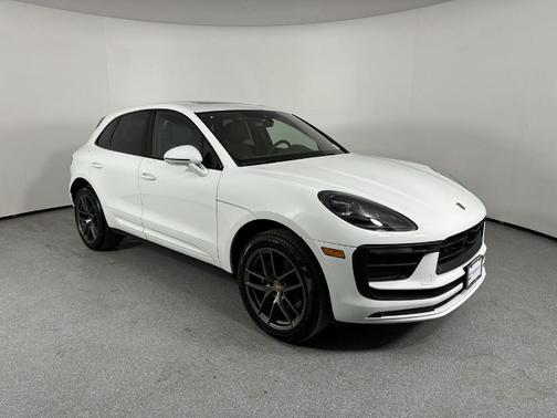 2023 Porsche Macan Base