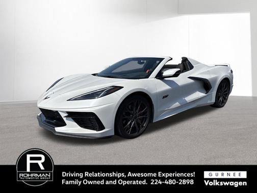 White Pearl Metallic 2023 Chevrolet Corvette Stingray w/3LT