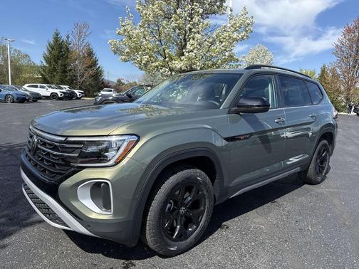 2025 Volkswagen Atlas 2.0T Peak Edition