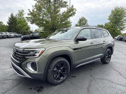2025 Volkswagen Atlas 2.0T Peak Edition