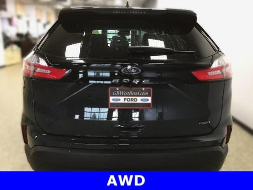2021 Ford Edge SE