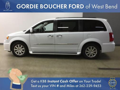 2015 Chrysler Town & Country Touring