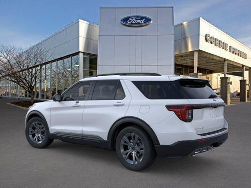 Space White Metallic 2026 Ford Explorer Active