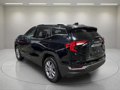 Ebony Twilight Metallic 2023 GMC Terrain SLT