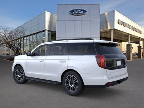 Star White 2026 Ford Expedition Active