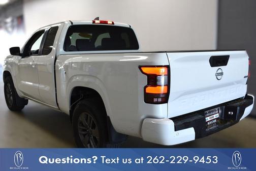 Glacier White 2025 Nissan Frontier SV