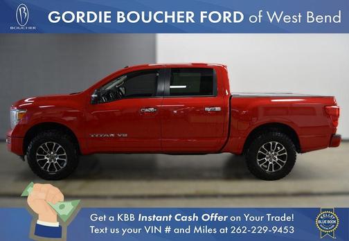 2020 Nissan Titan SV