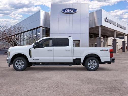 Oxford White 2026 Ford F-250 XLT