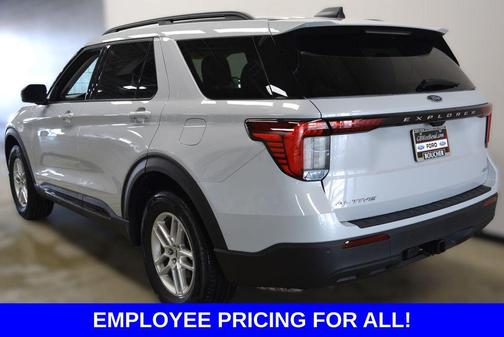 Space White Metallic 2026 Ford Explorer Active