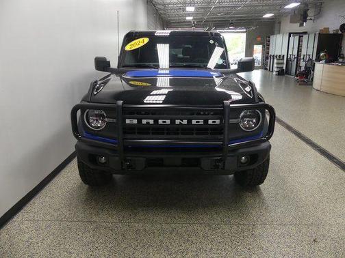 Shadow Black 2024 Ford Bronco Black Diamond