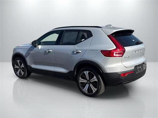 2023 Volvo XC40 Recharge Pure Electric Twin Plus
