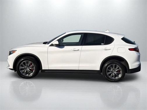 2023 Alfa Romeo Stelvio Sprint