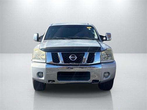 2011 Nissan Titan SV