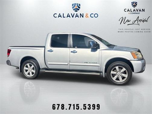2011 Nissan Titan SV