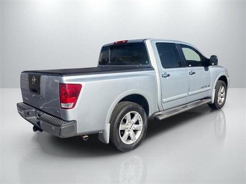 2011 Nissan Titan SV